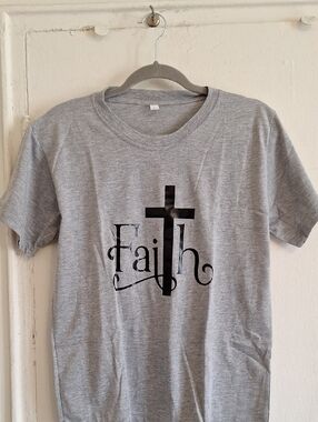 Faith Graphic Short Sleeve Tee - Gray